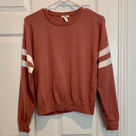 Forever 21 sweater with white stripes on sleeve - Picture 3 of 6